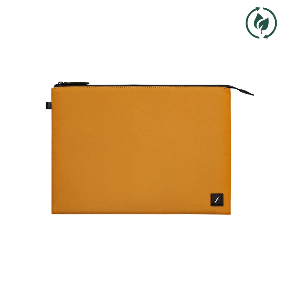 native-union-w-f-a-sleeve-f-r-macbook-16-laptop-h-lle-aus-recyceltem-wasserabwei image 1
