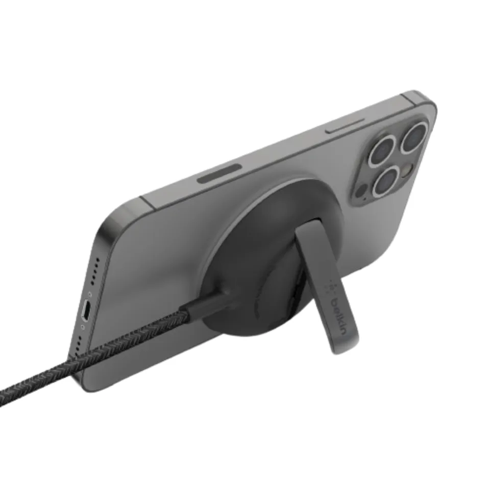 belkin-boostcharge-pro-tragbares-kabelloses-ladepad-mit-magsafe-15-w-schnelllade image 1