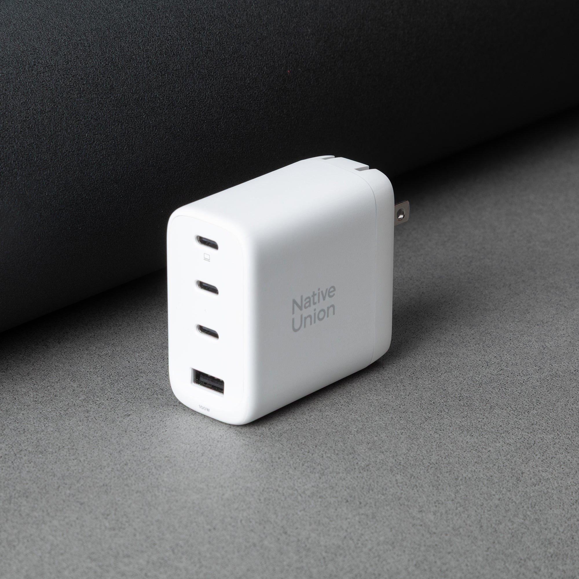 native-union-fast-gan-charger-pd-100w-4-ports-3-usb-c-1-usb-a-gan-technologie-dy image 7