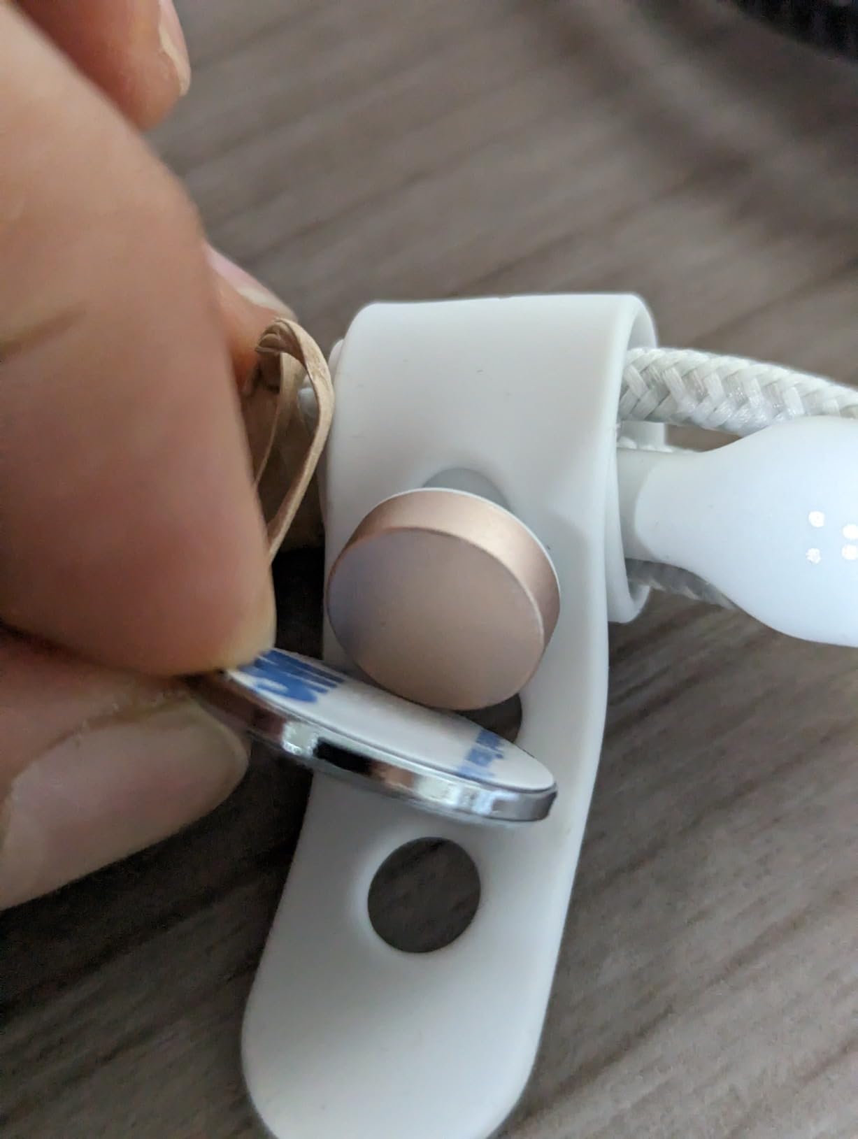 Ein Kabel fürs Auto, eins fürs Bett
