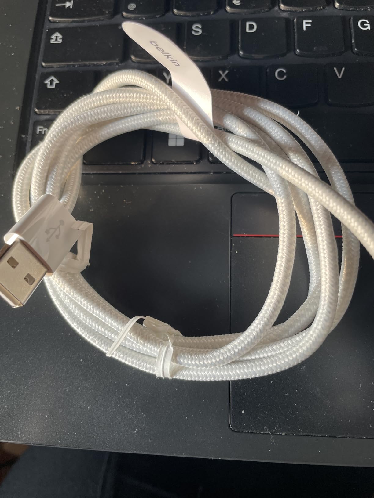 Ein Kabel defekt nach einem Monat