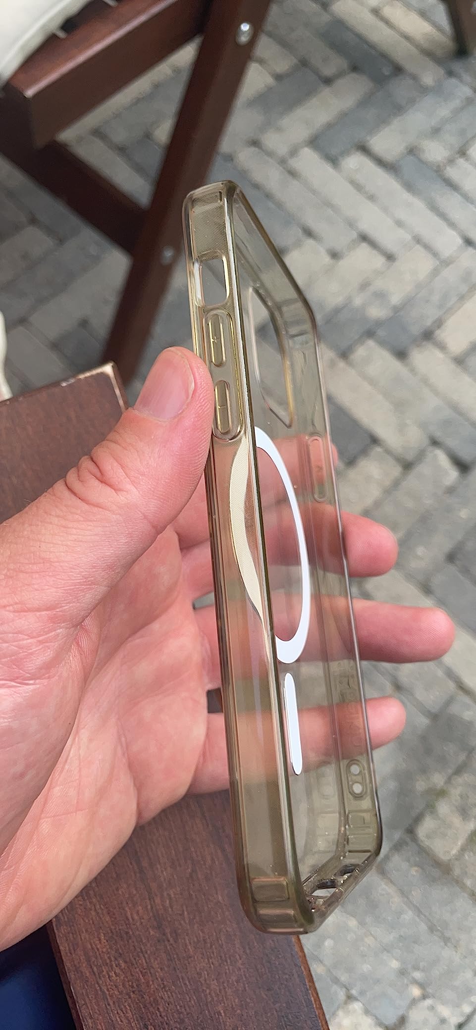 Gut, aber Fingerabdrücke sichtbar