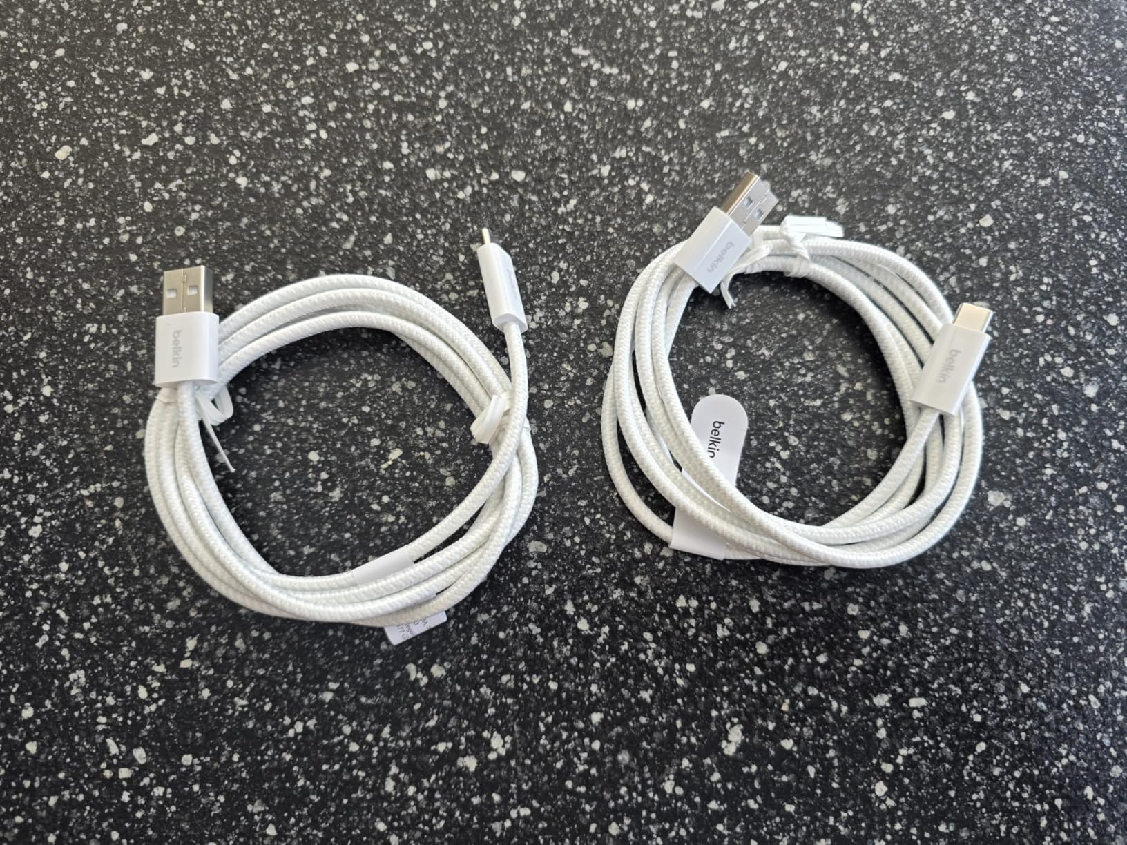 Leicht wackeliger Stecker