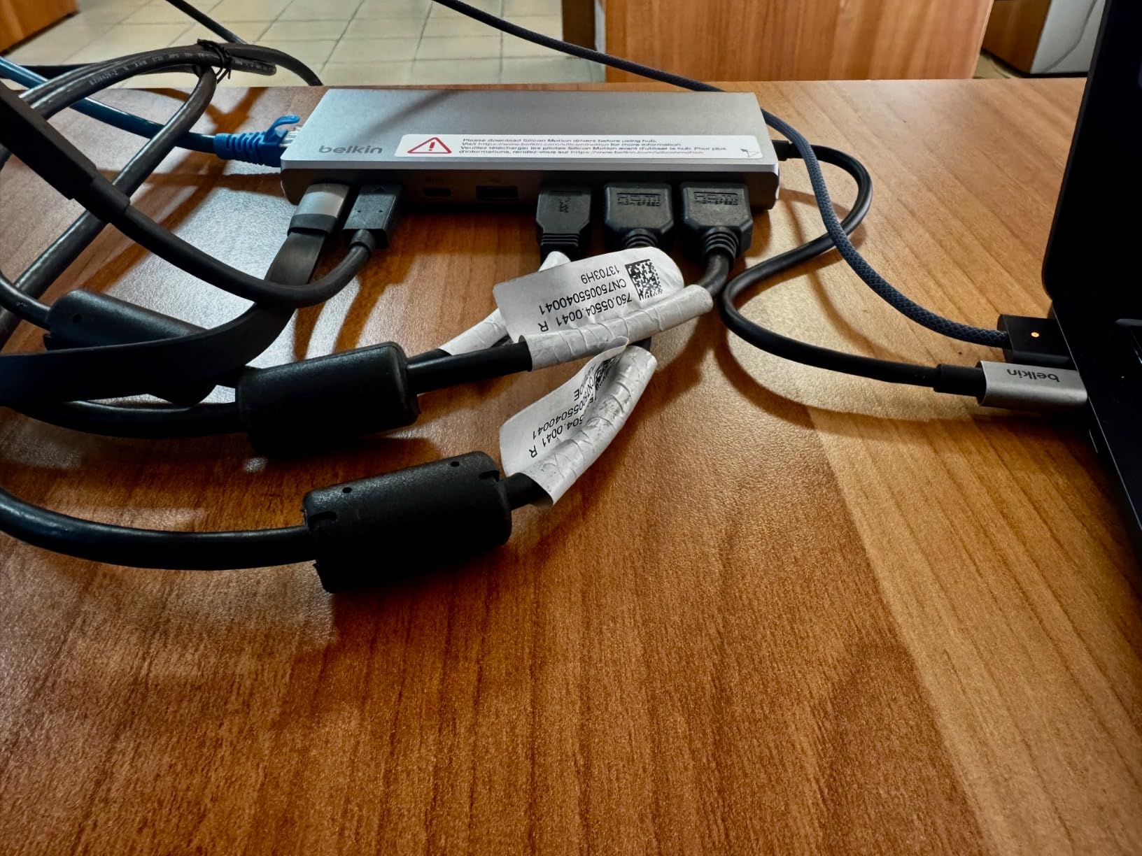 Zwei Monitore am MacBook – funktioniert einwandfrei