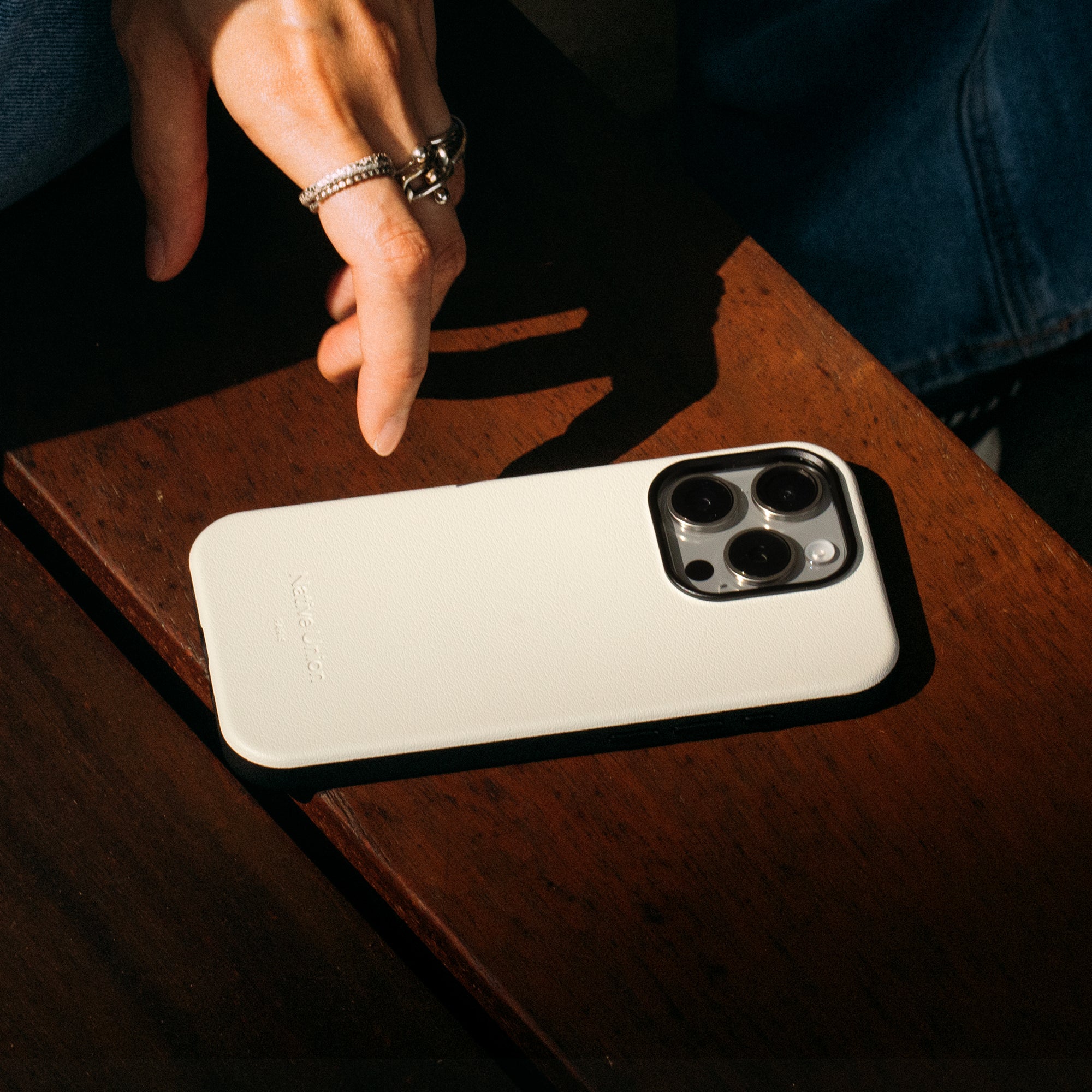 native-union-active-case-f-r-iphone-15-nachhaltige-handyh-lle-mit-3-m-sturzschut image 4