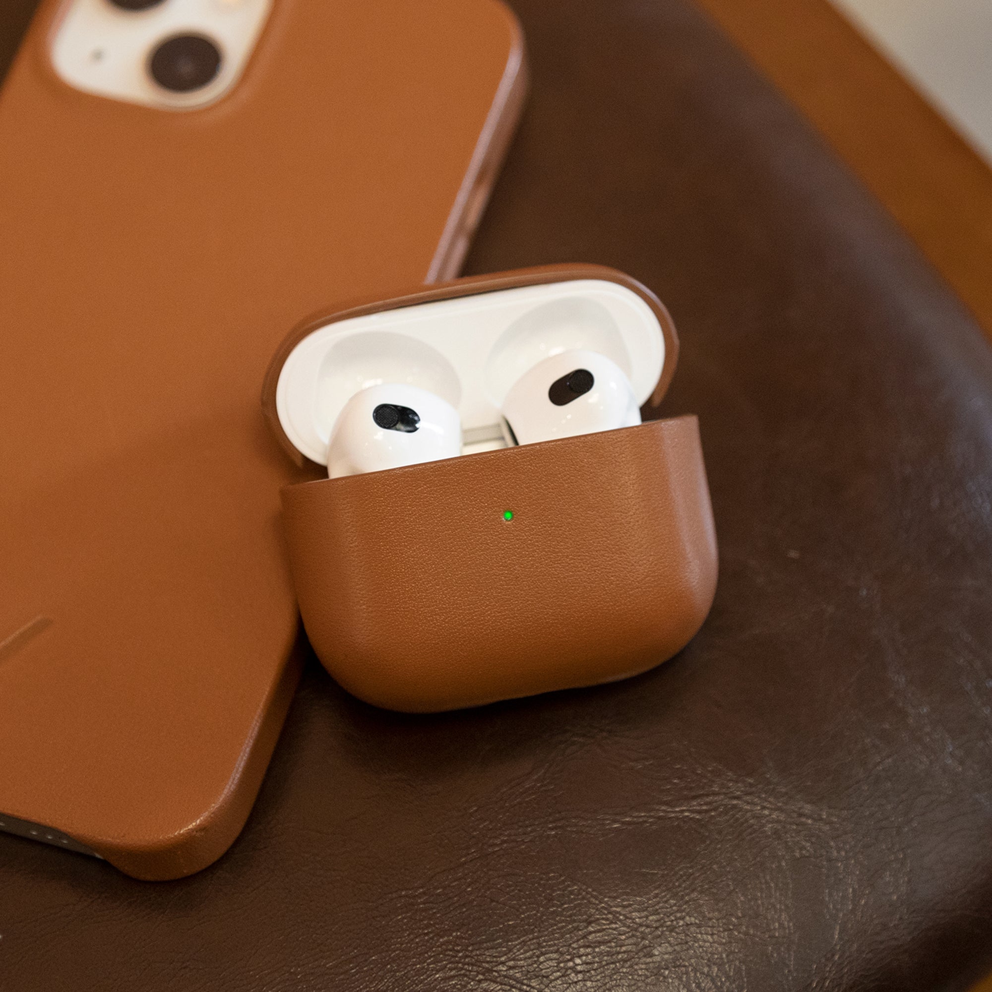 native-union-classic-leather-case-f-r-airpods-3-generation-handgefertigtes-echtl image 8