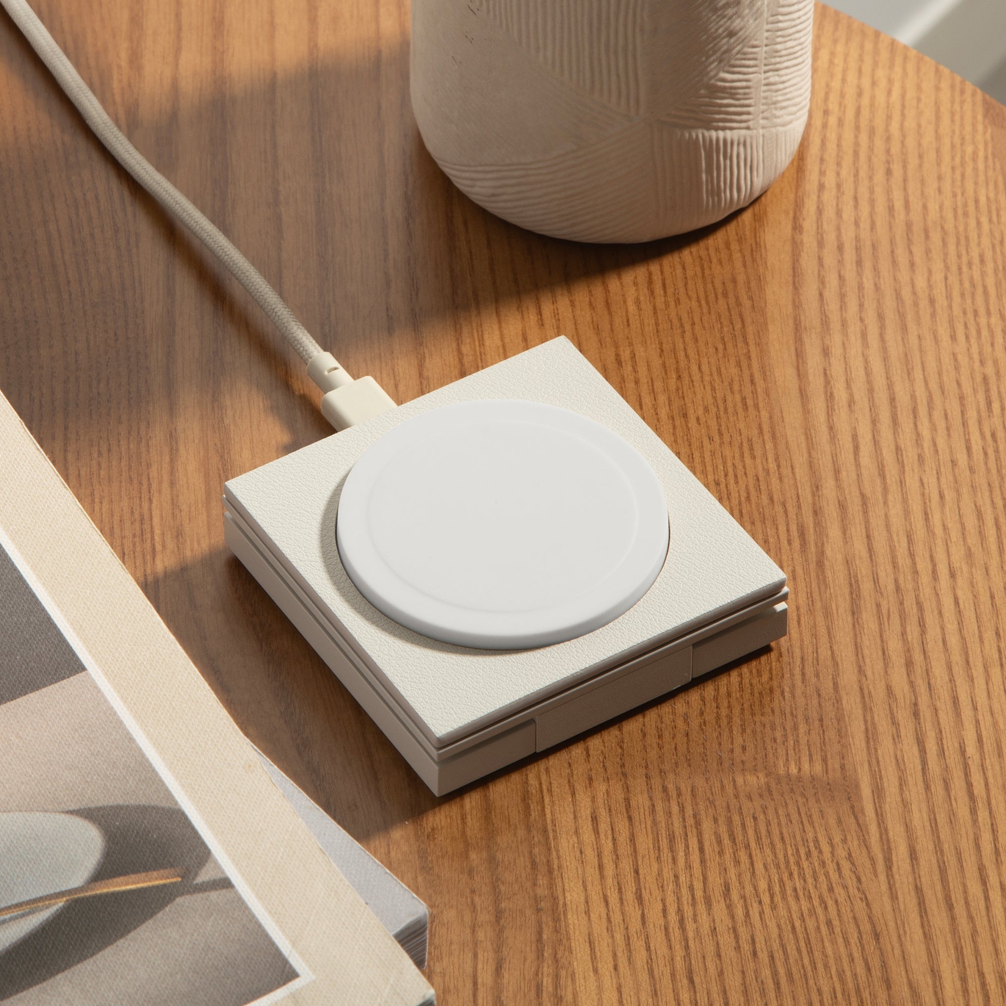 native-union-rise-magnetic-wireless-charger-faltbarer-qi2-magnetlader-magsafe-ko image 5